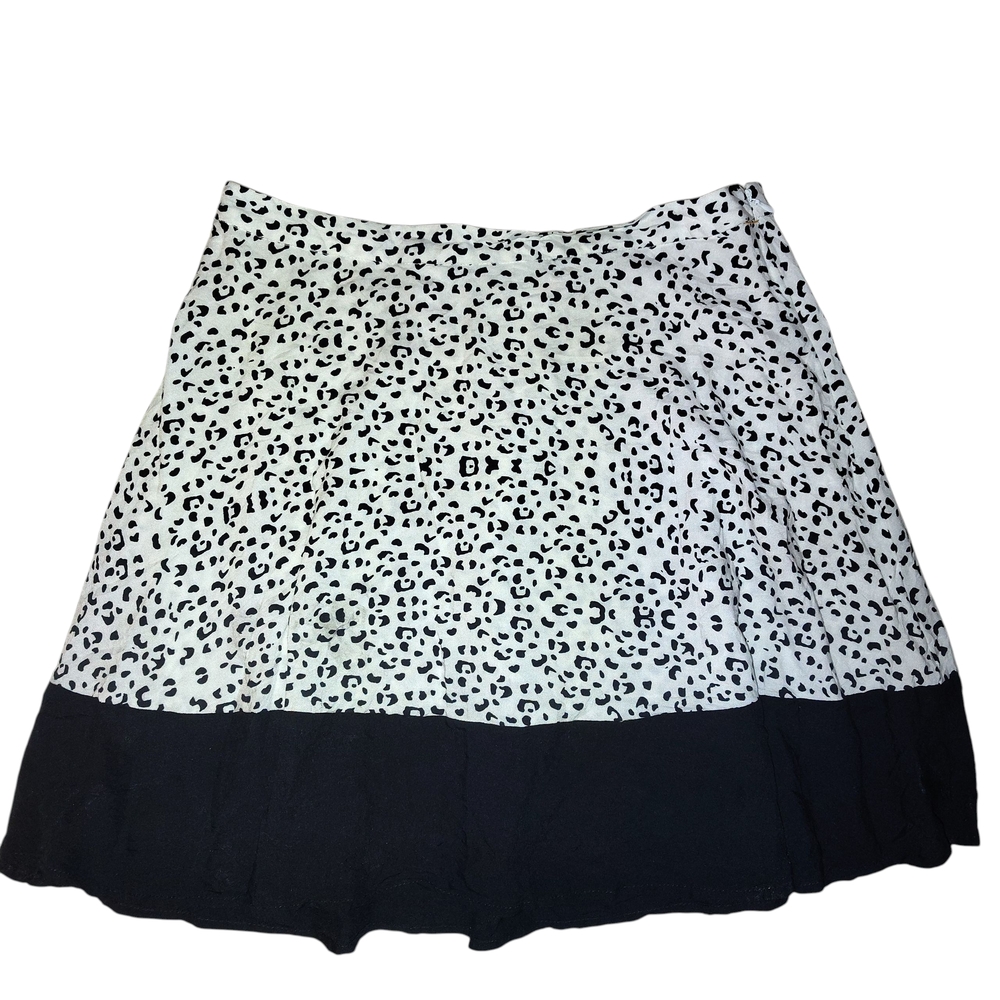 Stylish Black and White Animal Print Mini Skirt